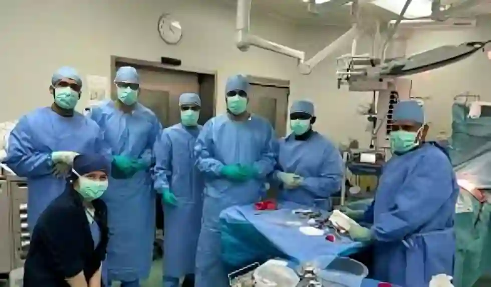 استئصال ورم نادر بمكة الطبية