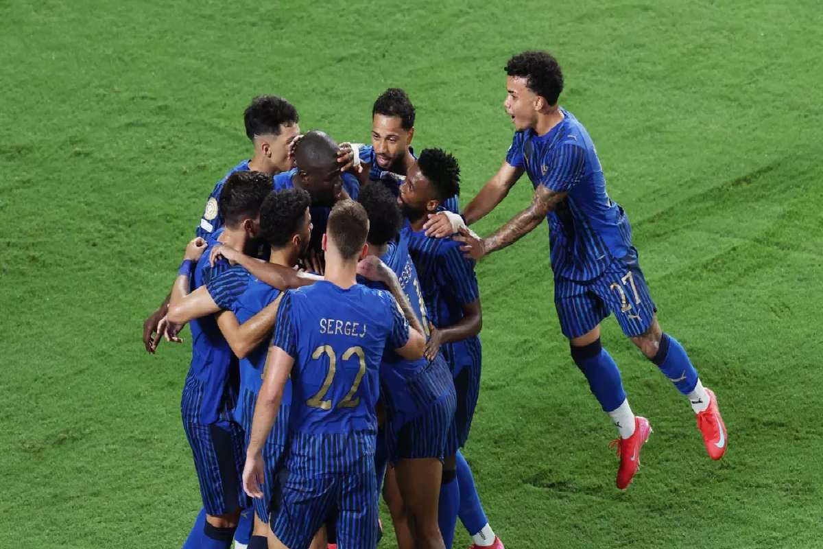 تصريحات نارية من وكيل الغنام تكشف أسرار عقده مع الهلال.