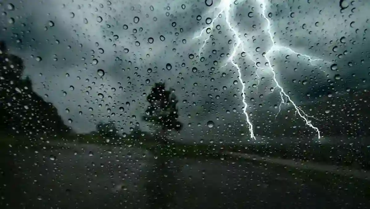 أمطار رعدية