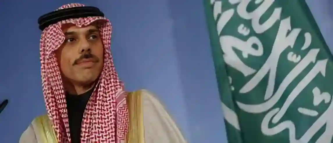 فيصل بن فرحان يتلقى اتصالًا