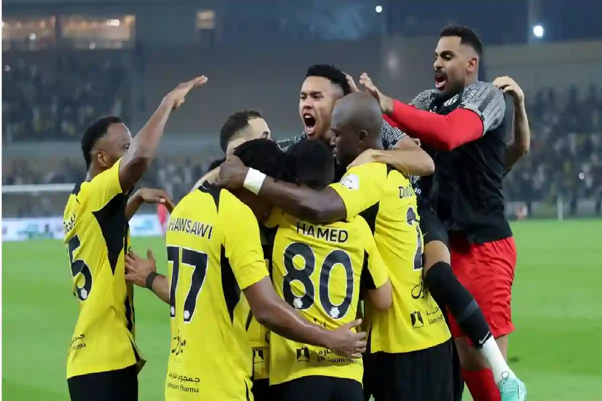قبل مواجهة الشباب في نصف نهائي كأس الملك .. الاتحاد يستعيد العمري والصقور. 