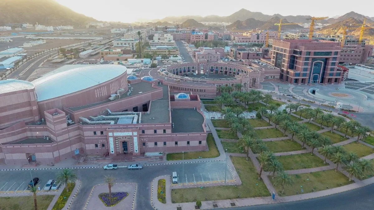 جامعة طيبة