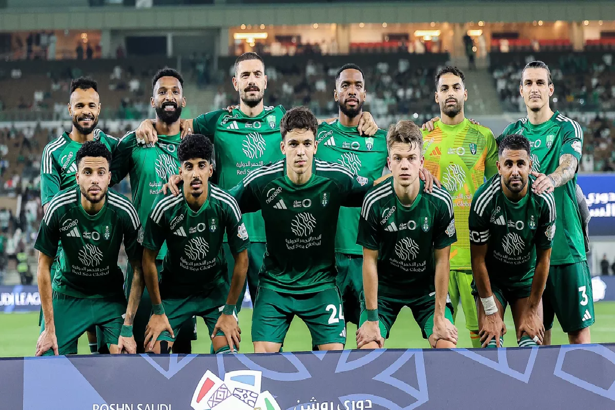 الأهلي يفاجئ الجماهير بقرارات غير متوقعة.