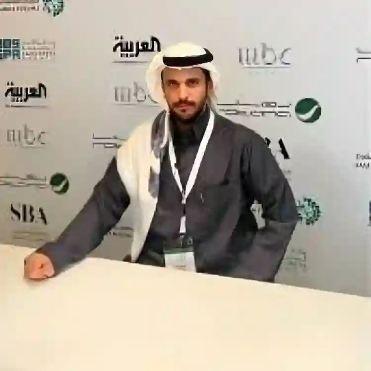 المزيعل يرفض عروضًا لأجل الوطن